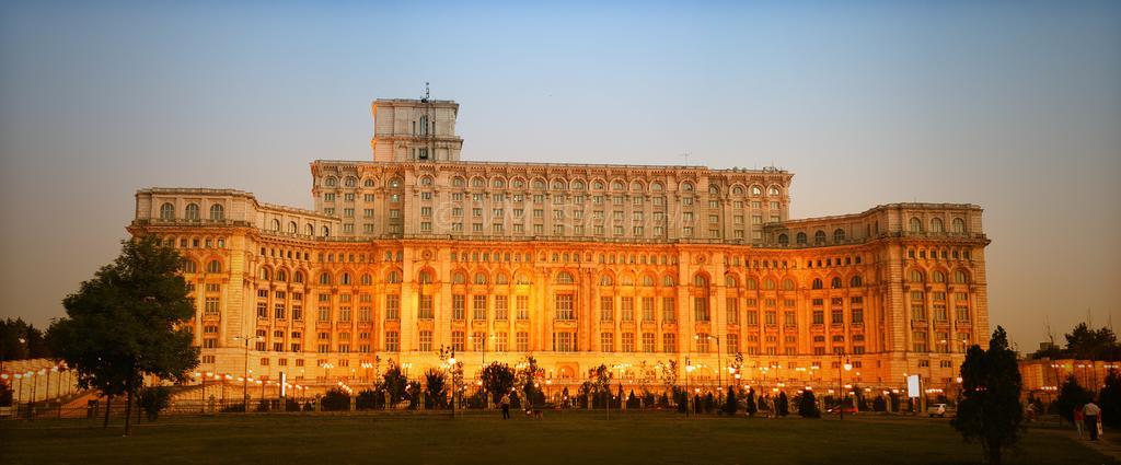 Color Apartments Downtown Bucarest Extérieur photo